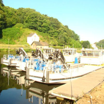 Les 3 barges à quai