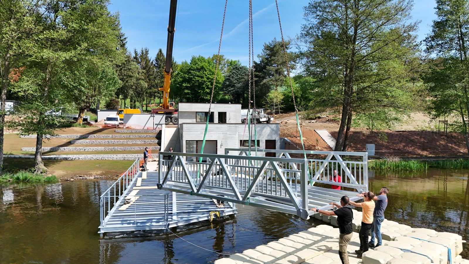 Passerelle de service – Pomeys (69)